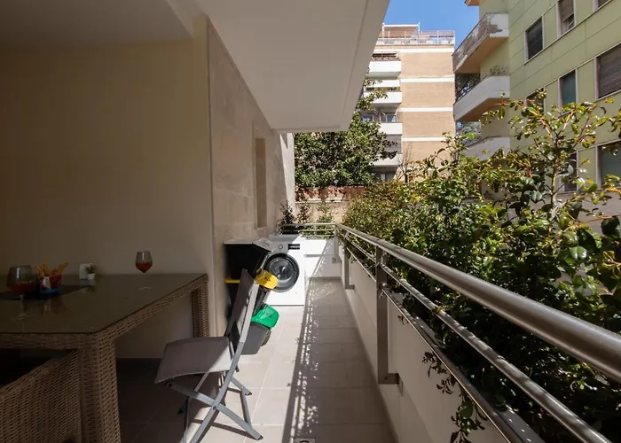 The Rent - Modern Close To Sant'agnese Metro Station Apartment